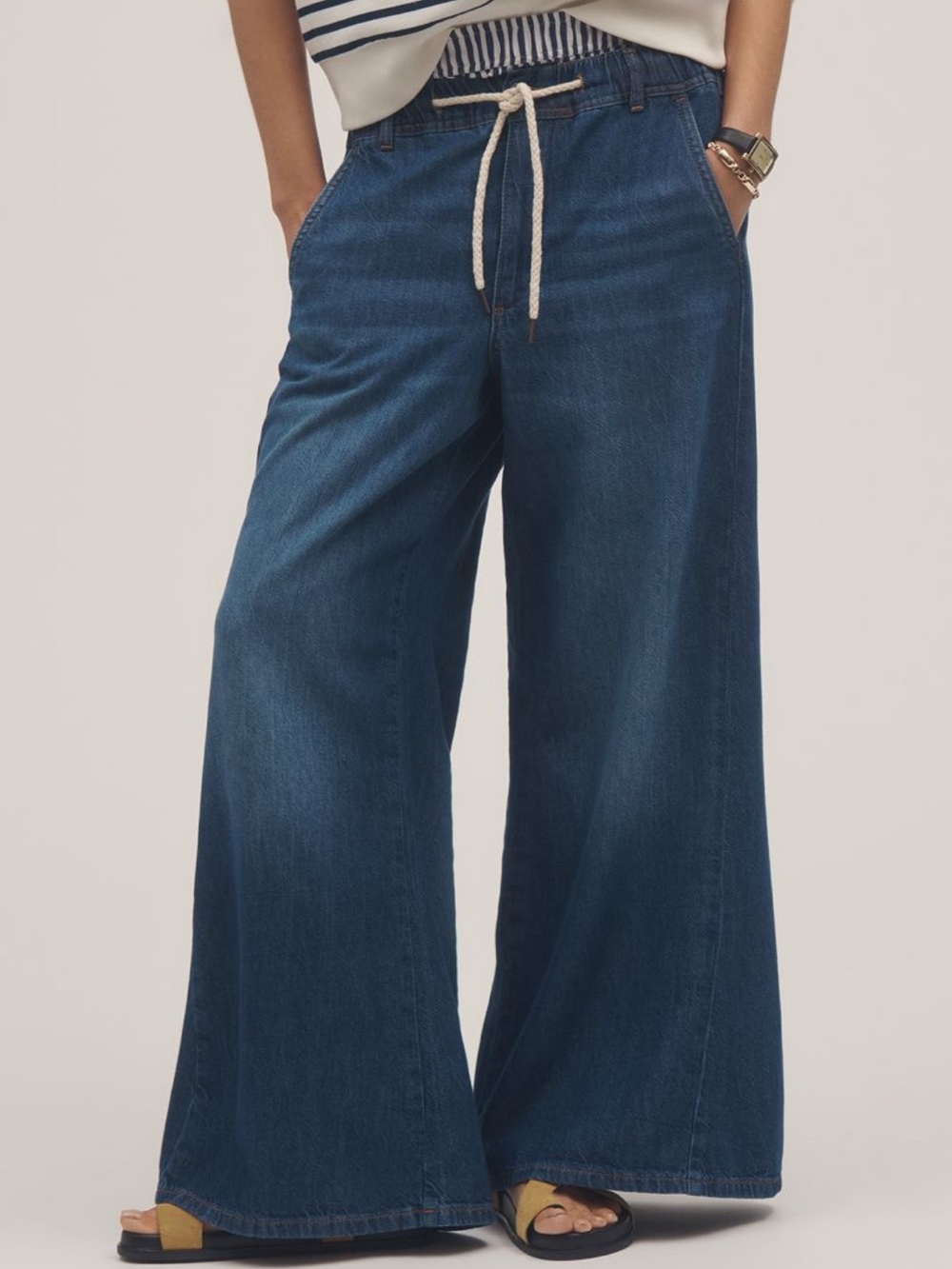 Anthropologies Pilcro Wide Leg Jeans - Large